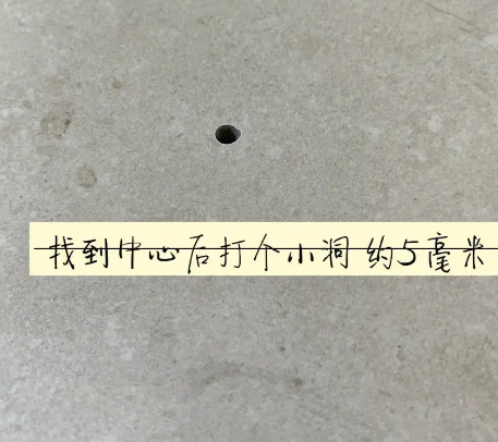 盘龙瓷砖空鼓维修公司专业解答在瓷砖铺贴过程中，如果砂料搅拌不均匀，将会带来以下问题